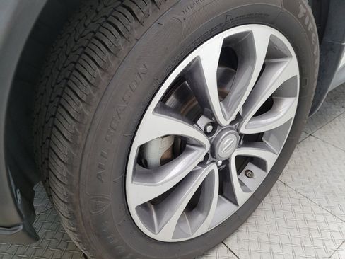 Used 2017 Nissan Juke SL image 31