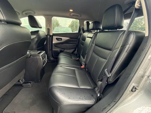Used 2023 Nissan Murano SL FWD image 11
