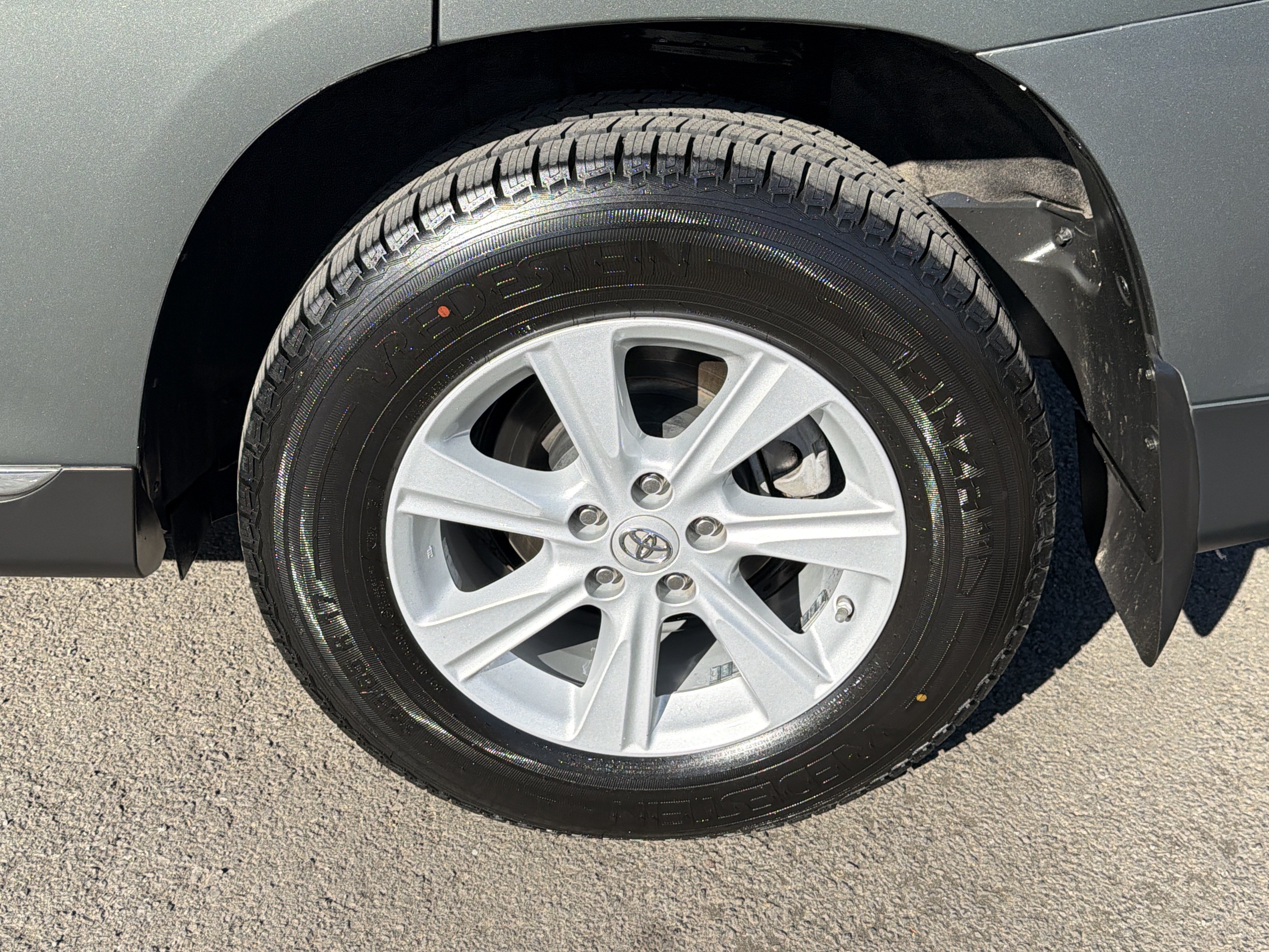 Used 2012 Toyota Highlander 4WD w/ Tech Pkg image 24