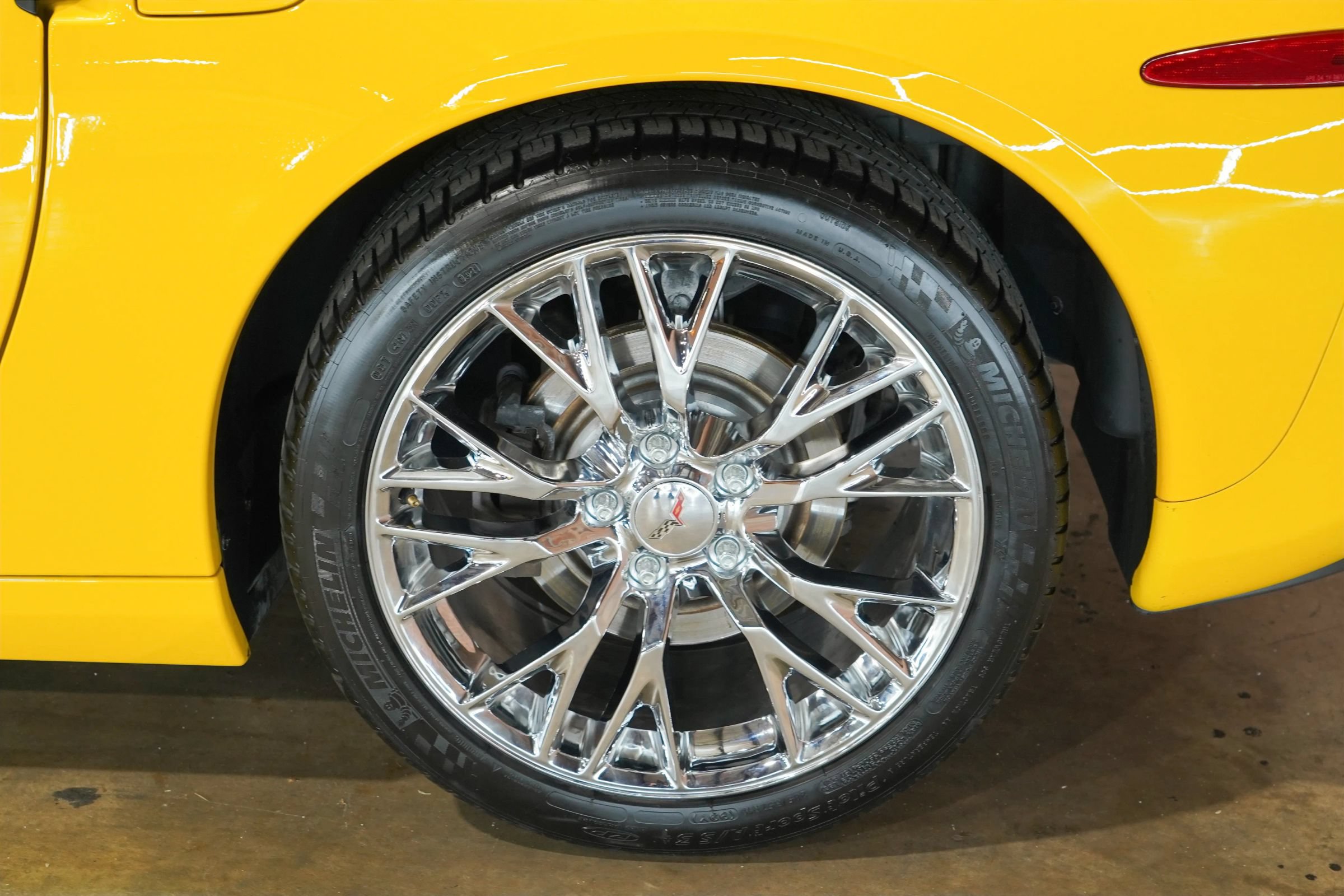 Used 2012 Chevrolet Corvette Coupe w/ Roof Package RWD image 67