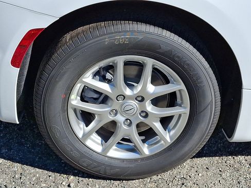 New 2026 Chrysler Voyager LX image 5