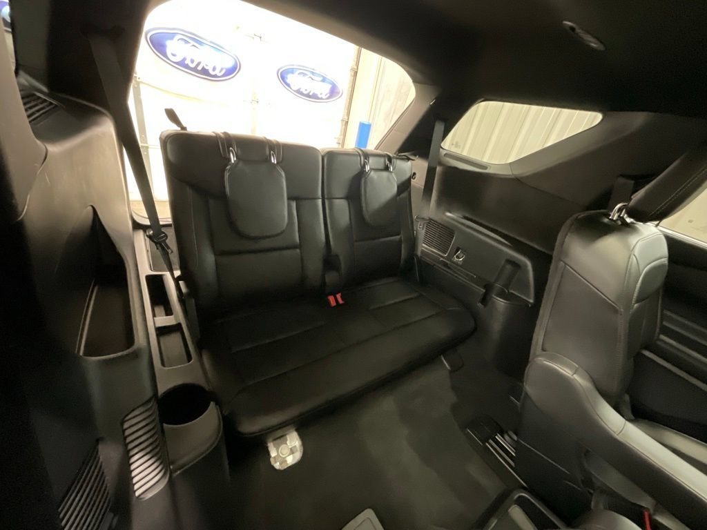 Used 2020 Ford Explorer Limited w/ Class III Trailer Tow Package AWD/4WD image 26