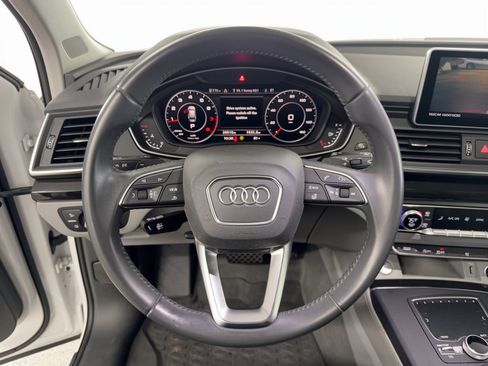 Used 2019 Audi Q5 2.0T Premium Plus w/ Premium Plus Package AWD/4WD image 10