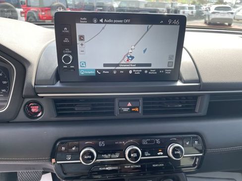 Certified 2025 Honda Pilot Elite image 17
