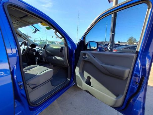 Used 2012 Nissan Frontier SV w/ SV Premium Utility Pkg RWD image 34