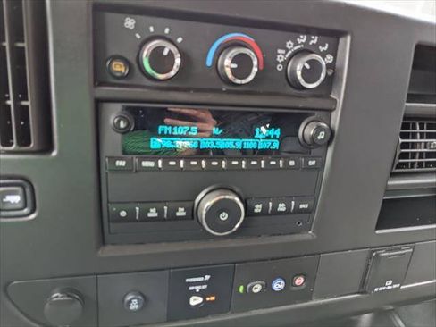 Used 2022 GMC Savana 2500 RWD image 19