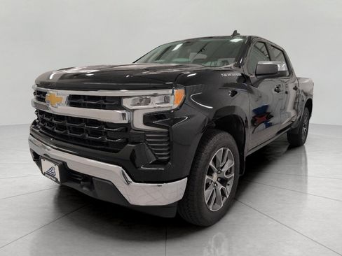 Used 2024 Chevrolet Silverado 1500 LT AWD/4WD image 12