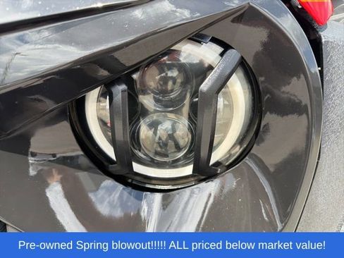 Used 2018 Jeep Wrangler Rubicon w/ Cold Weather Group AWD/4WD image 22