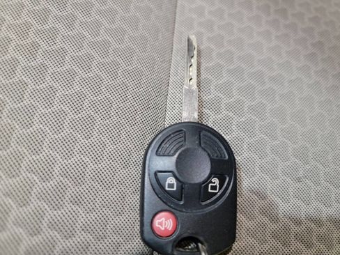 Used 2018 Ford Escape SE FWD image 34