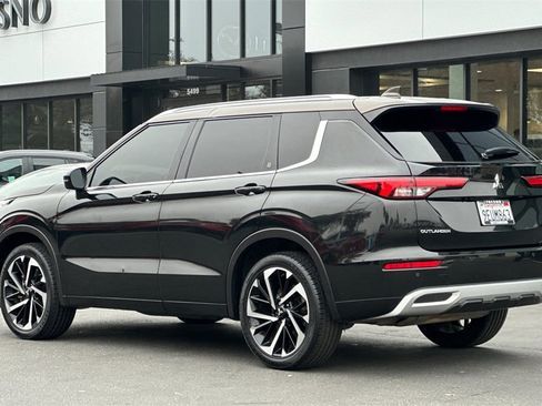 Used 2023 Mitsubishi Outlander SEL image 8