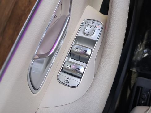 Used 2025 Mercedes-Benz GLE 350 4MATIC image 20