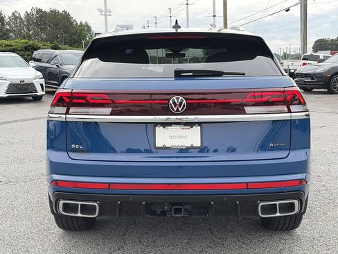 Used 2025 Volkswagen Atlas Cross Sport SEL Premium R-Line AWD/4WD image 5