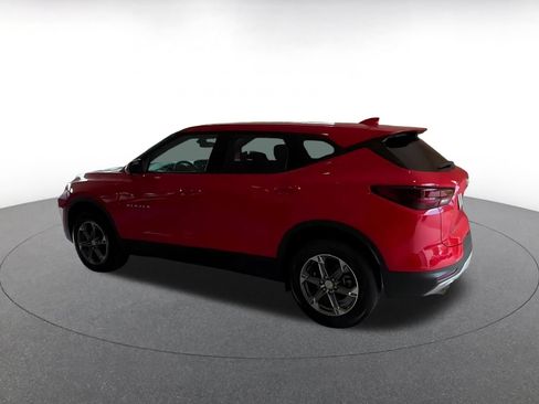 Used 2026 Chevrolet Blazer LT FWD image 9