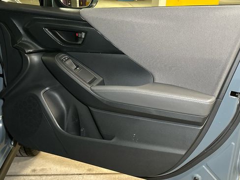 Used 2025 Subaru Crosstrek 2.0i Premium image 13