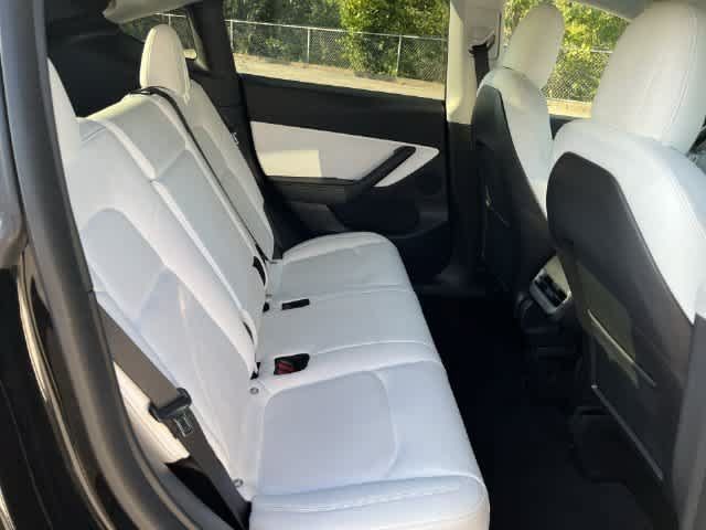 Used 2021 Tesla Model Y Long Range AWD/4WD image 18