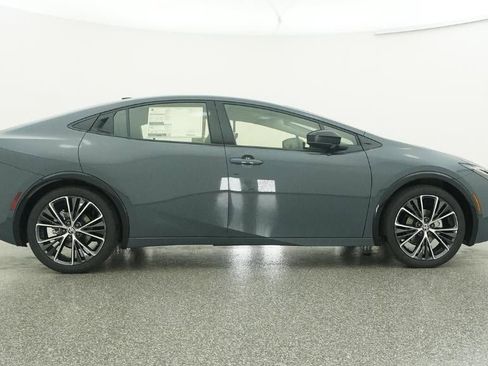 New 2026 Toyota Prius XLE FWD image 27