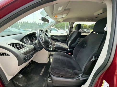 Used 2014 Dodge Grand Caravan SE w/ Quick Order Package 29E SE FWD image 10