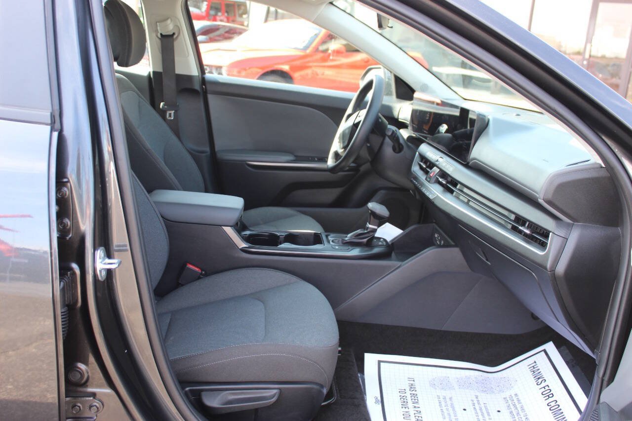 Used 2025 Kia K4 FWD image 9