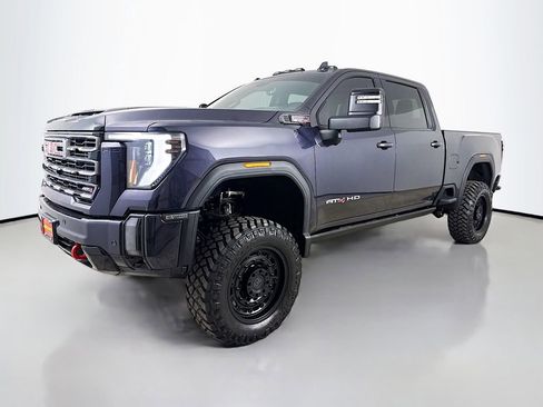 Used 2024 GMC Sierra 2500 AT4 w/ AT4 Premium Plus Package AWD/4WD image 2