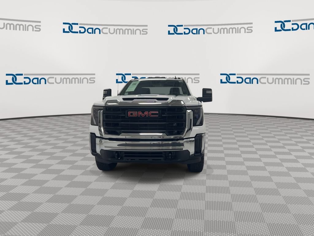 Used 2024 GMC Sierra 2500 Pro w/ Convenience Package AWD/4WD image 3