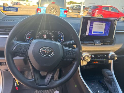 Used 2025 Toyota RAV4 LE image 13