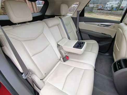 Used 2017 Cadillac XT5 Premium Luxury w/ Advanced Security Package image 55