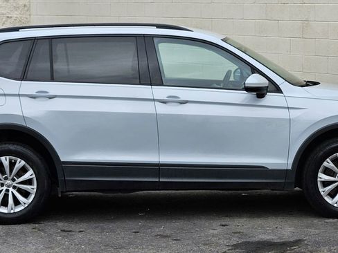 Used 2018 Volkswagen Tiguan S w/ 3rd Row Seat Package AWD/4WD image 6
