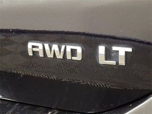 Used 2022 Chevrolet Equinox LT image 32