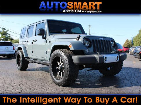 Used 2015 Jeep Wrangler Unlimited Sahara w/ Max Tow Package AWD/4WD image 1