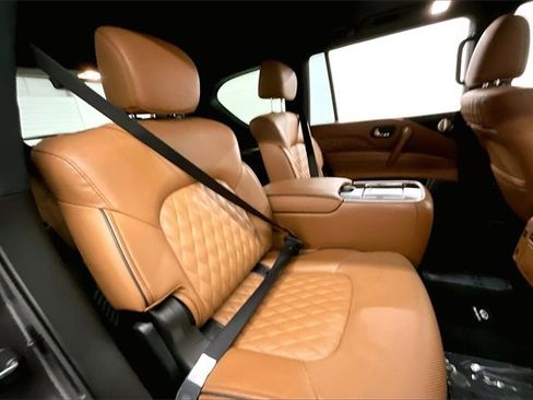 Used 2024 INFINITI QX80 Sensory w/ Cargo Package image 23