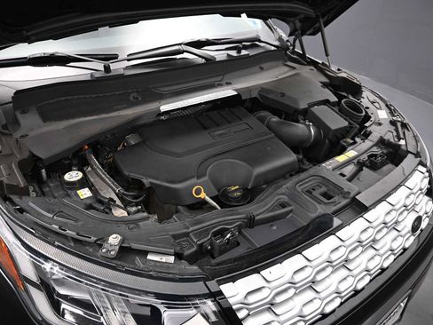Used 2020 Land Rover Discovery Sport SE AWD/4WD image 28