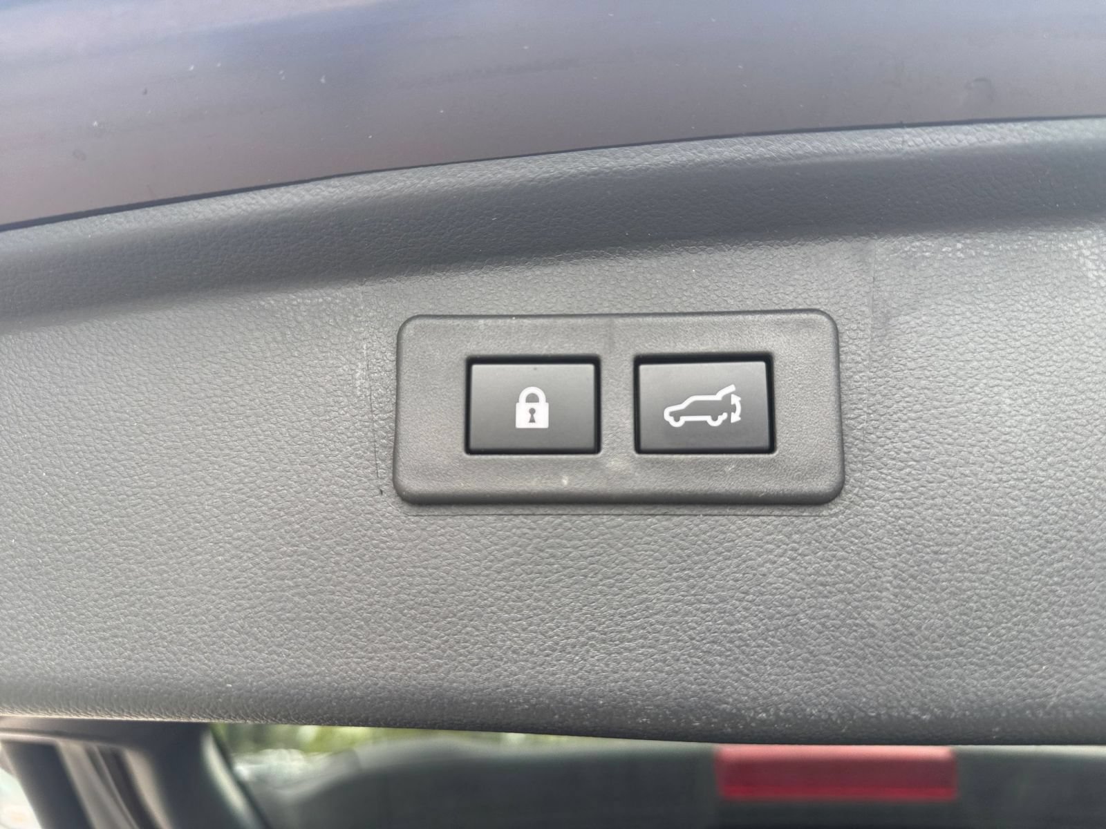 Used 2024 Subaru Outback Limited w/ Popular Package #2 AWD/4WD image 22
