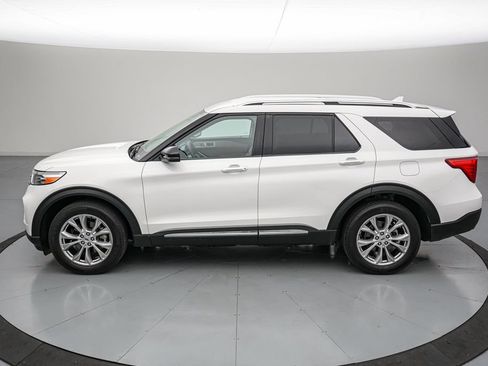 Certified 2024 Ford Explorer Limited w/ Equipment Group 301A AWD/4WD image 7