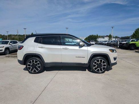 Certified 2018 Jeep Compass Limited w/ Navigation Group AWD/4WD image 2
