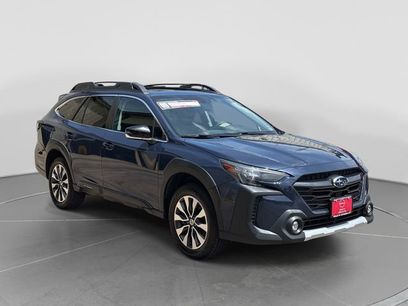 Used 2023 Subaru Outback Limited w/ Tech Package 2