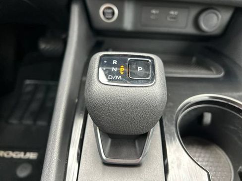 Used 2023 Nissan Rogue SV FWD image 29