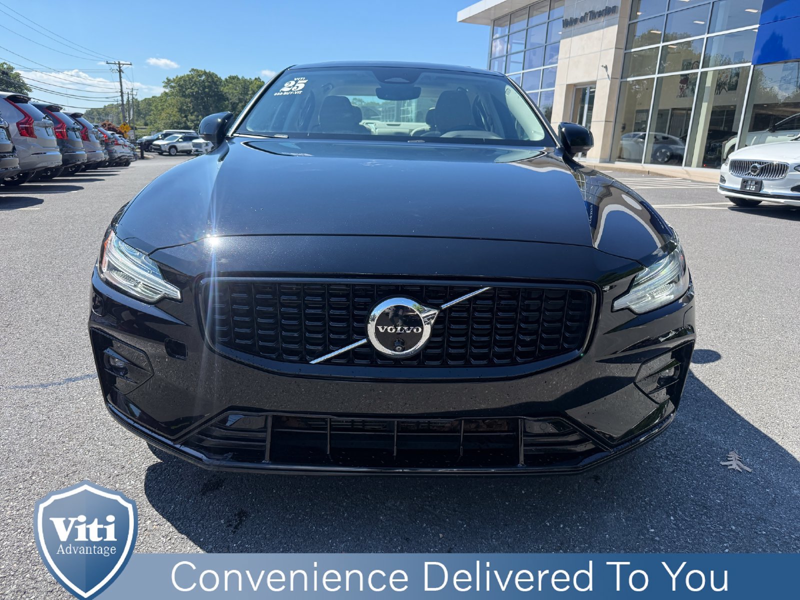 Used 2025 Volvo S60 B5 Plus AWD/4WD image 3