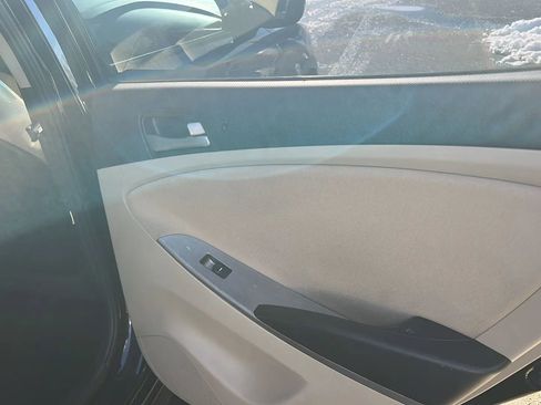 Used 2016 Hyundai Accent SE w/ Option Group 02 image 29