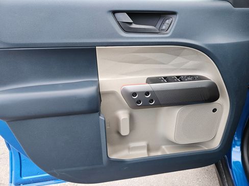 Used 2025 Ford Maverick Lariat w/ 4K Tow Package image 14