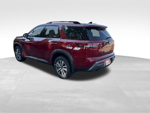 New 2026 Nissan Pathfinder SL AWD/4WD image 2