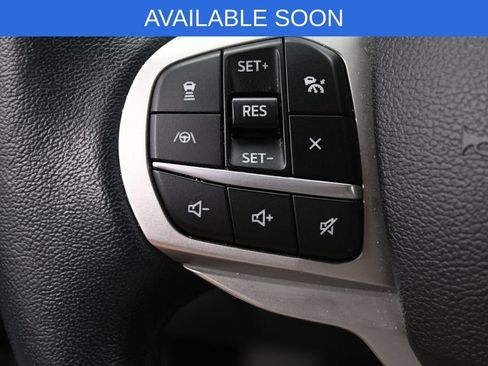 Used 2022 Ford Explorer Limited w/ Equipment Group 301A AWD/4WD image 17
