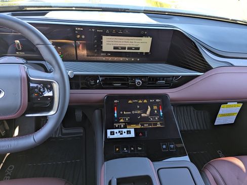 New 2026 INFINITI QX80 Autograph image 23