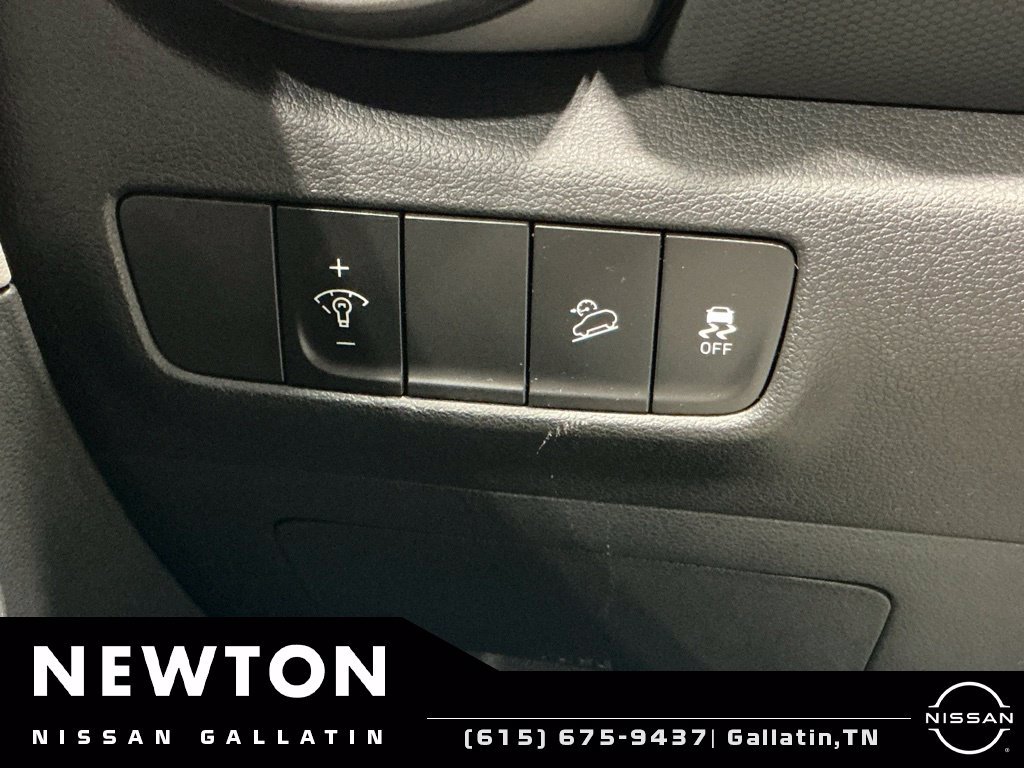 Used 2023 Hyundai Kona SEL AWD/4WD image 36