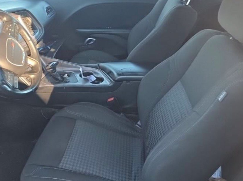 Used 2023 Dodge Challenger SXT RWD image 3