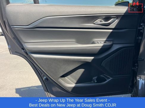 New 2025 Jeep Grand Cherokee L Laredo w/ Trailer Tow Package image 22