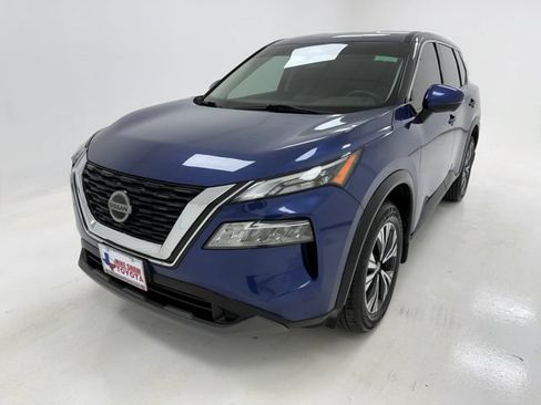 Used 2021 Nissan Rogue SV FWD image 4