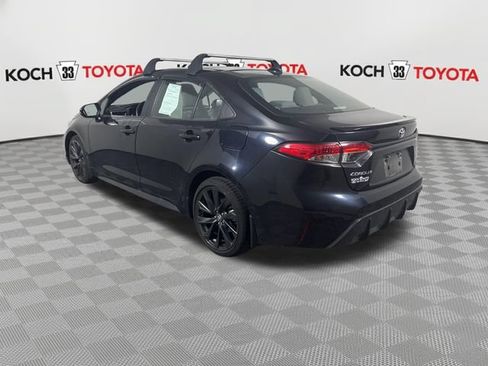 Used 2023 Toyota Corolla SE FWD image 6