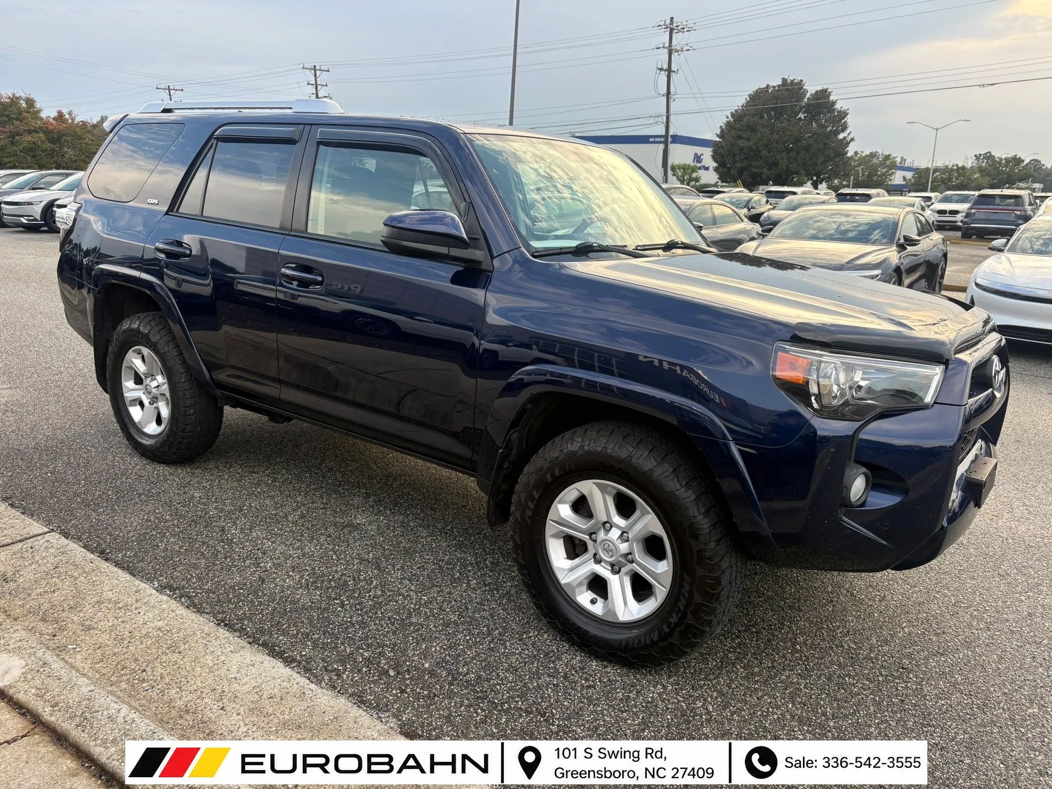 Used 2015 Toyota 4Runner SR5 AWD/4WD image 29