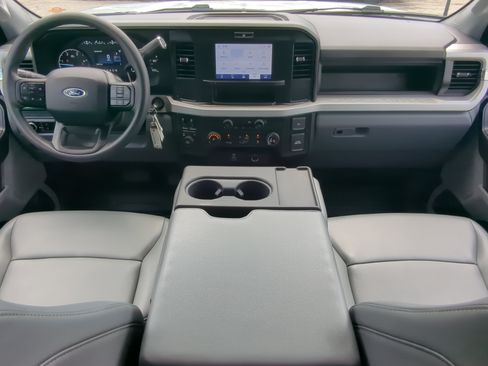 Certified 2025 Ford F350 XL w/ XL Chrome Package AWD/4WD image 13