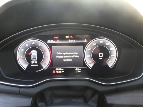 Certified 2025 Audi Q5 2.0T Premium w/ Convenience Plus Package image 20